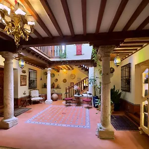 Hotel apartamentowy Almunia De San Miguel